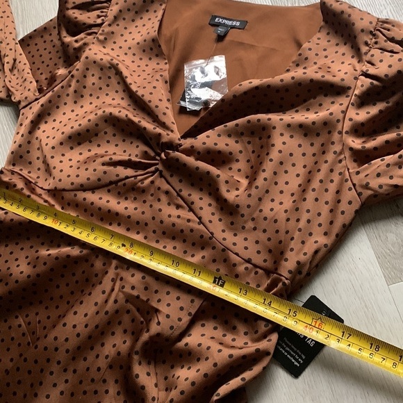 EXPRESS POLKA DOT‎ LONG SLEEVE TWIST FRONT MIDI DRESS NWT SZ MED - Picture 15 of 16